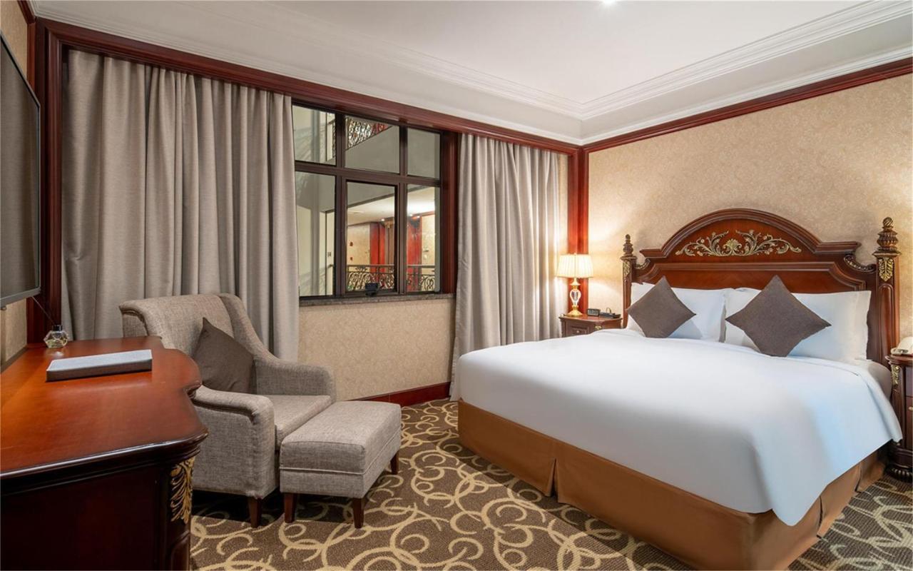 Wyndham Hongqiao-near Necc Hotel 5*
