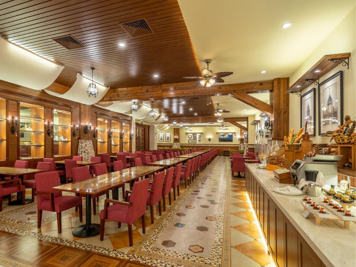Hotel Wyndham Hongqiao-near Necc 5*