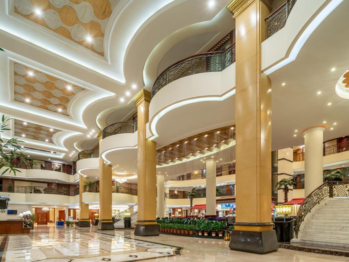 Wyndham Hongqiao-near Necc Hotel 5*