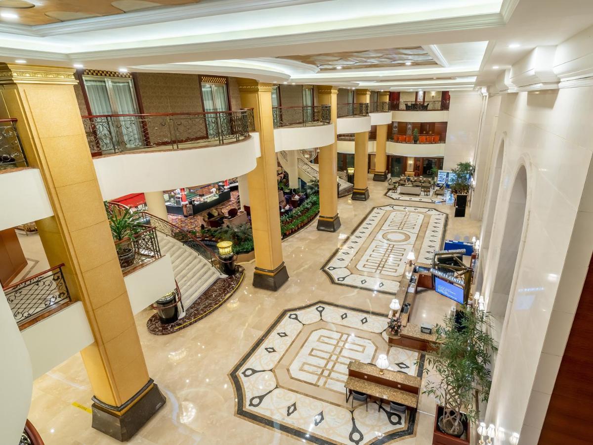 Hotel Wyndham Hongqiao-near Necc 5*