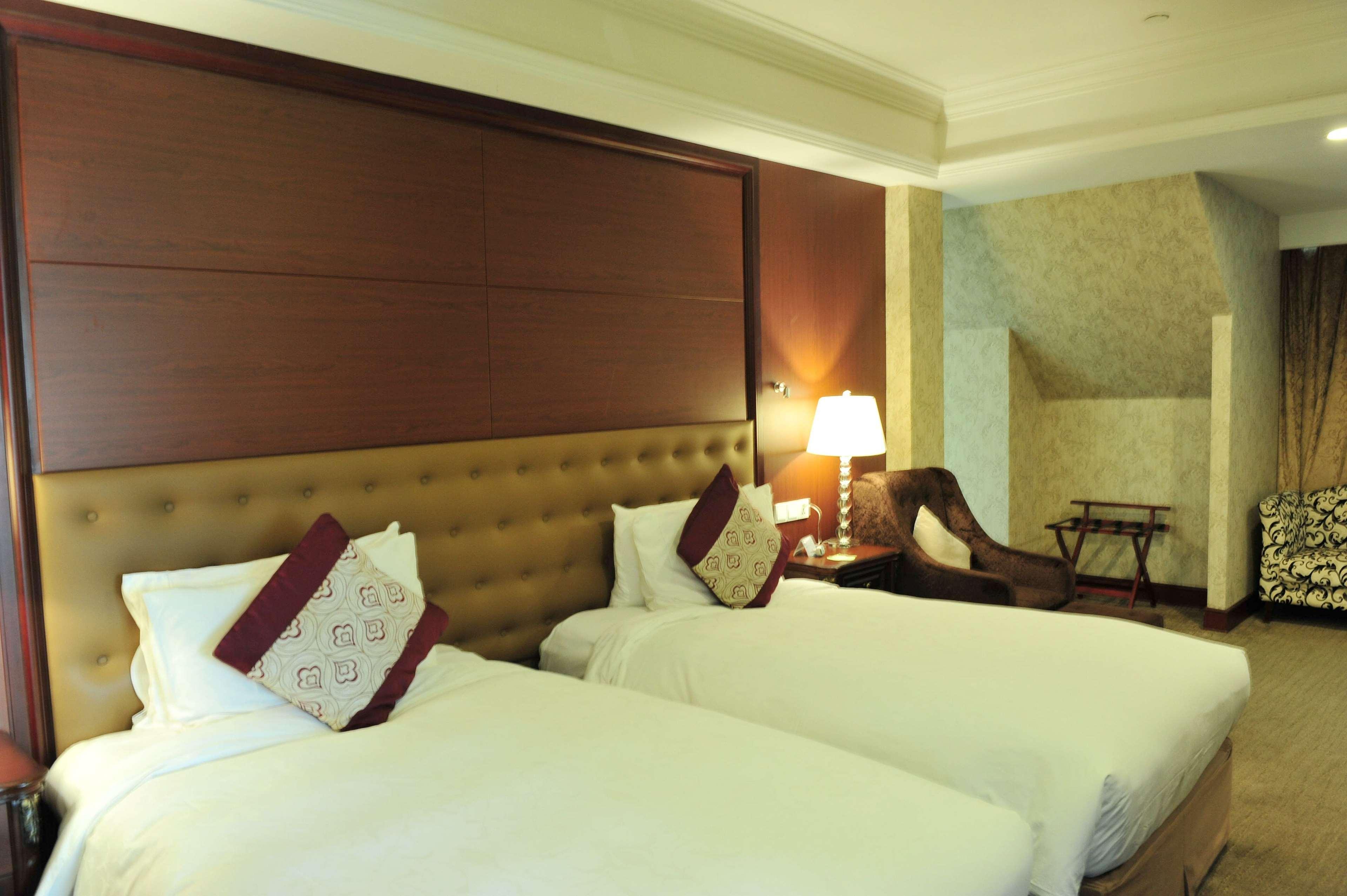Hotel Wyndham Hongqiao-near Necc Shanghai