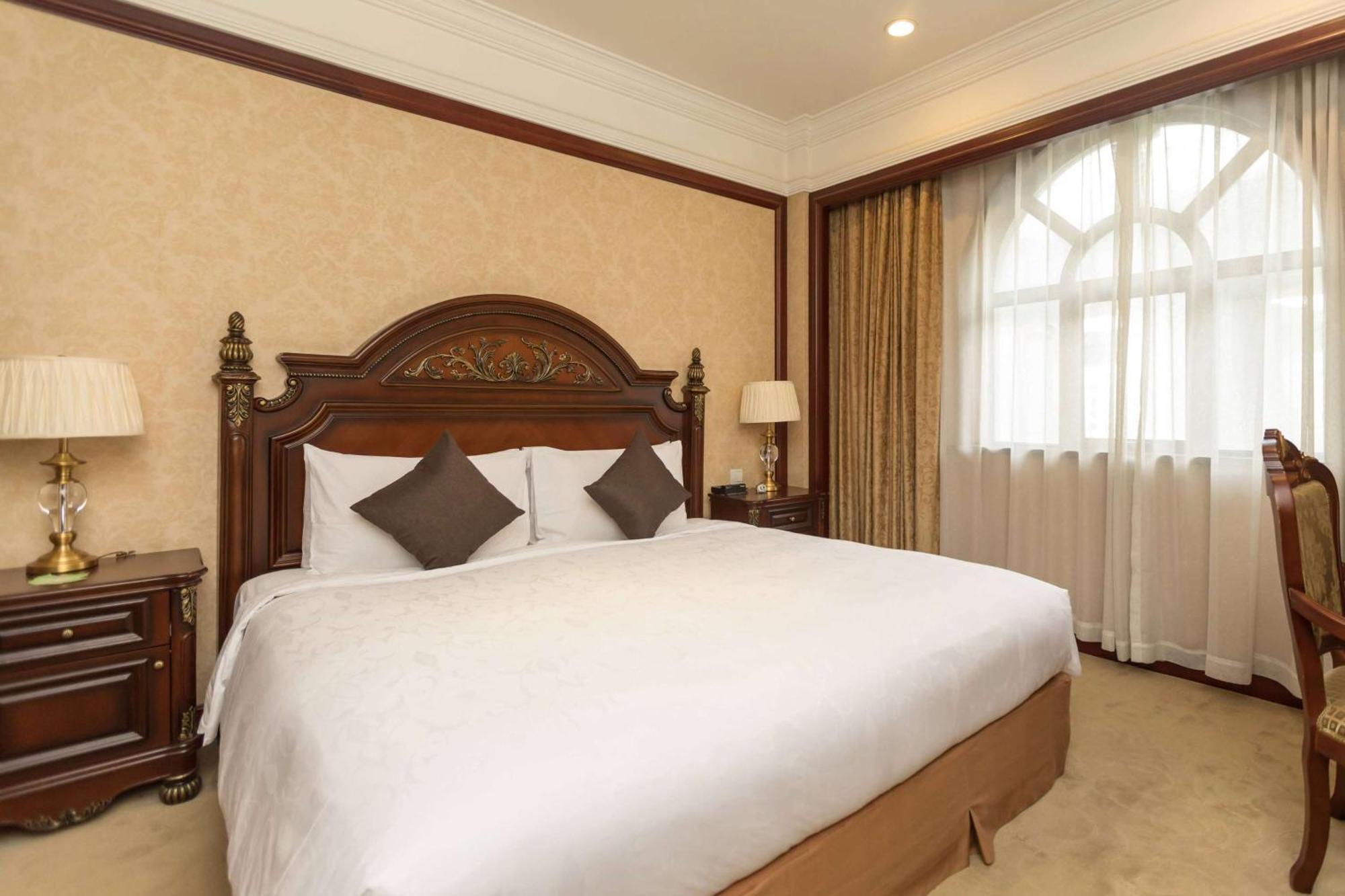 Hotel Wyndham Hongqiao-near Necc Shanghai