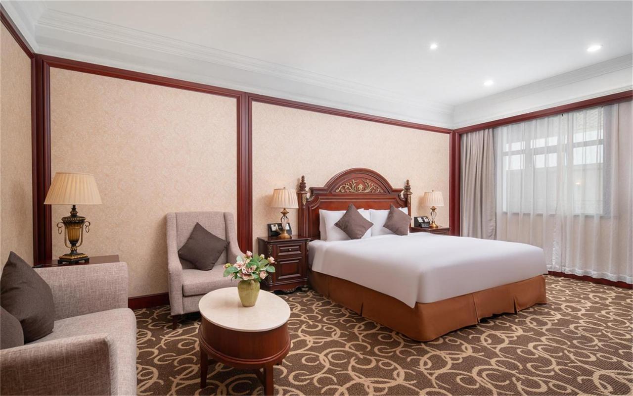 Wyndham Hongqiao-near Necc 5*