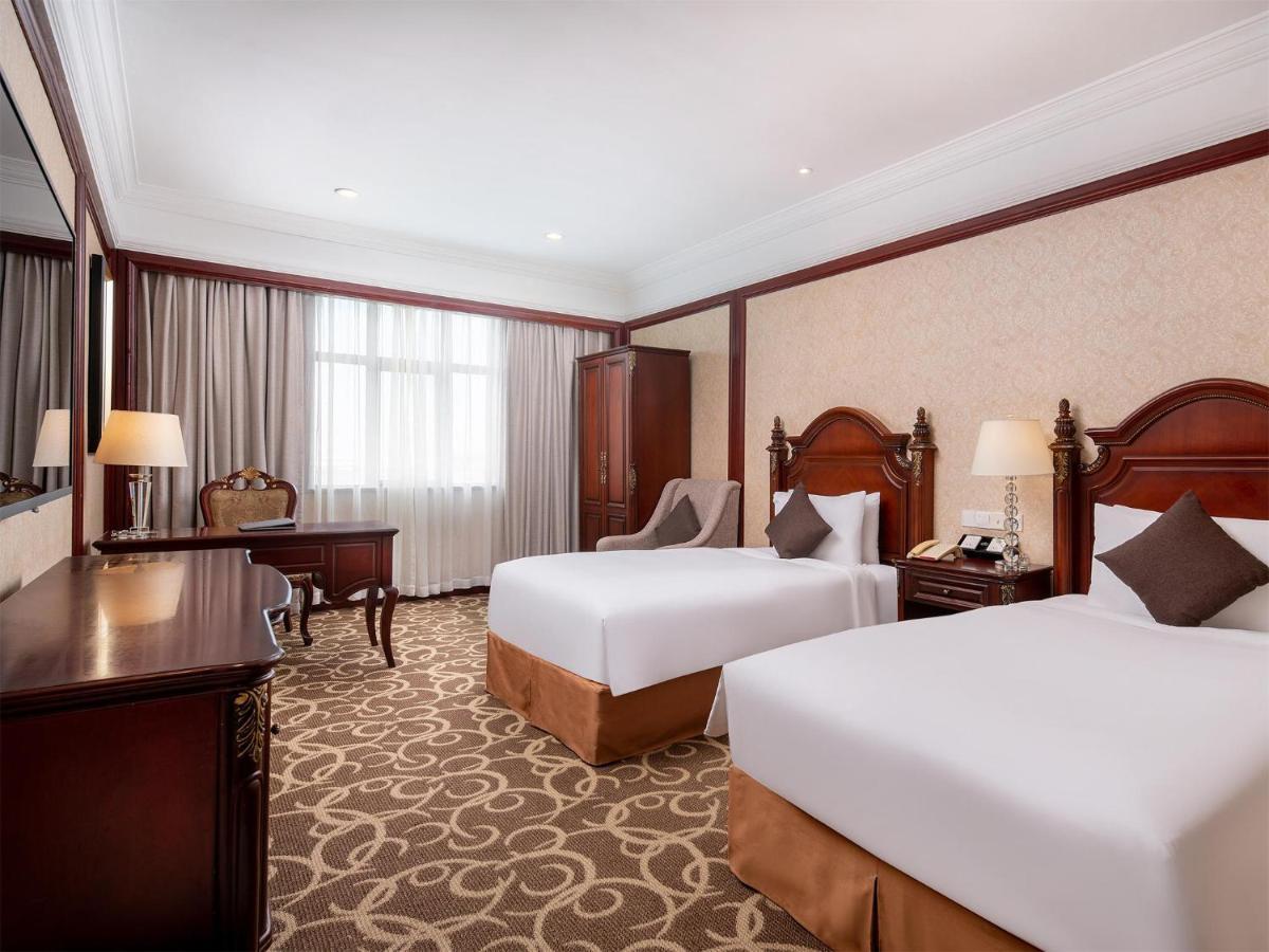 Wyndham Hongqiao-near Necc Hotel 5*