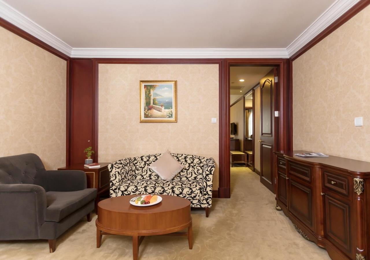 Wyndham Hongqiao-near Necc 5* Xangai