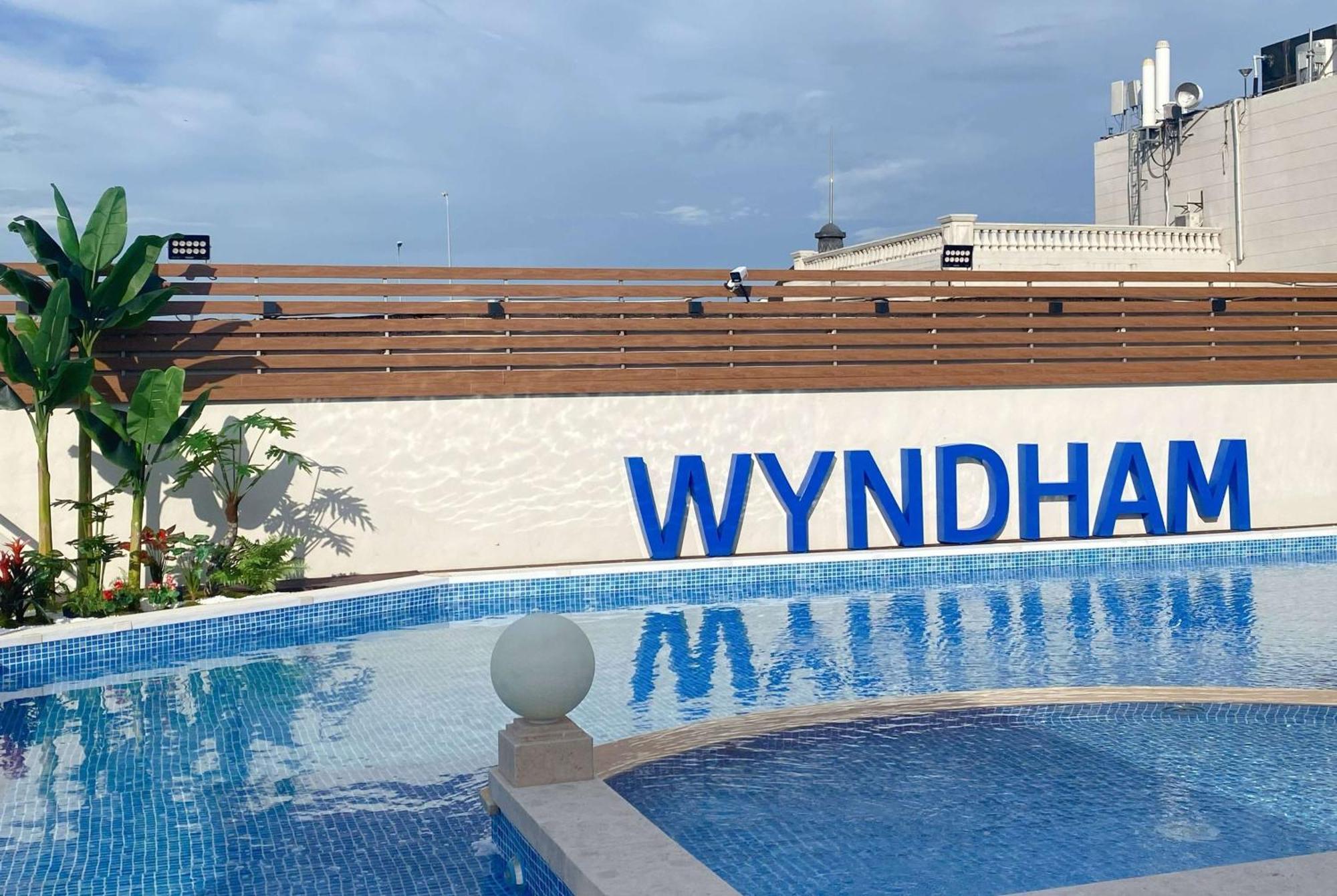 Hotel Wyndham Hongqiao-near Necc Xangai